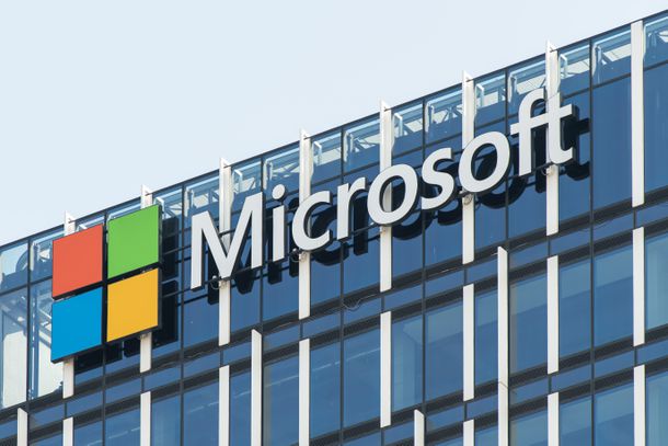 The logo of the international hardware and software developer Microsoft can be seen on the facade of an office building.